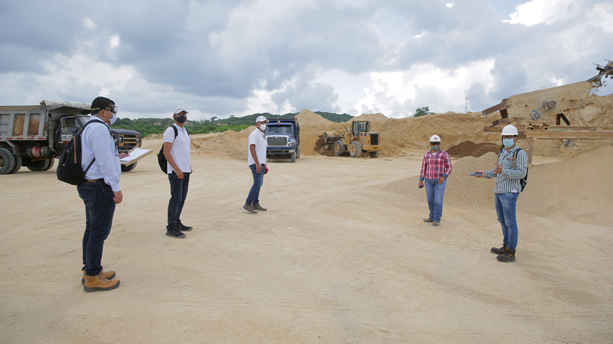 Brigada ambiental de la C.R.A llegó a Puerto Colombia.