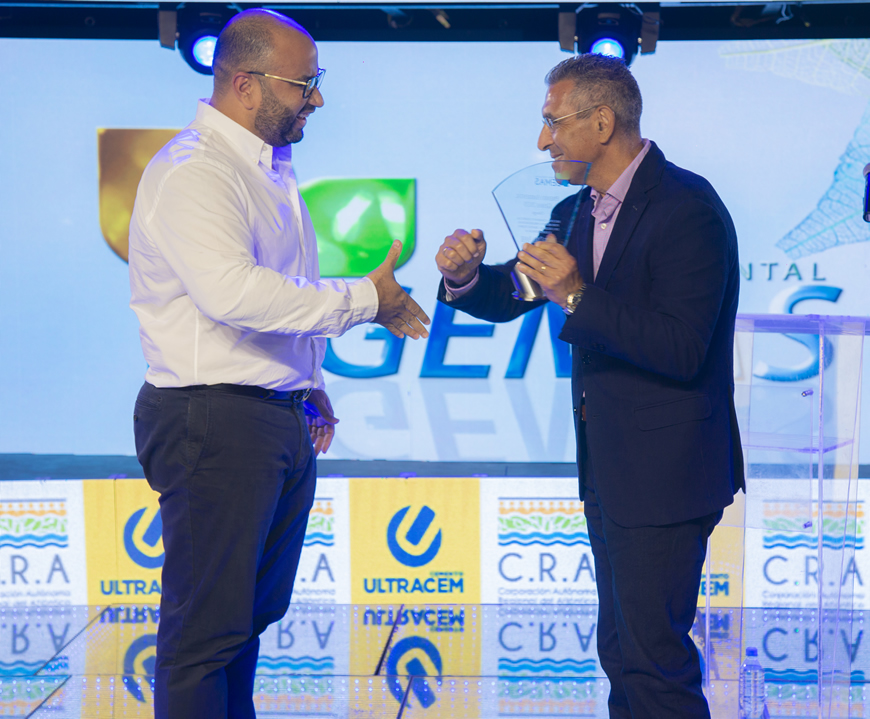 Jorge Cura Amar, recibió el máximo reconocimiento otorgado por el premio ambiental GEMAS